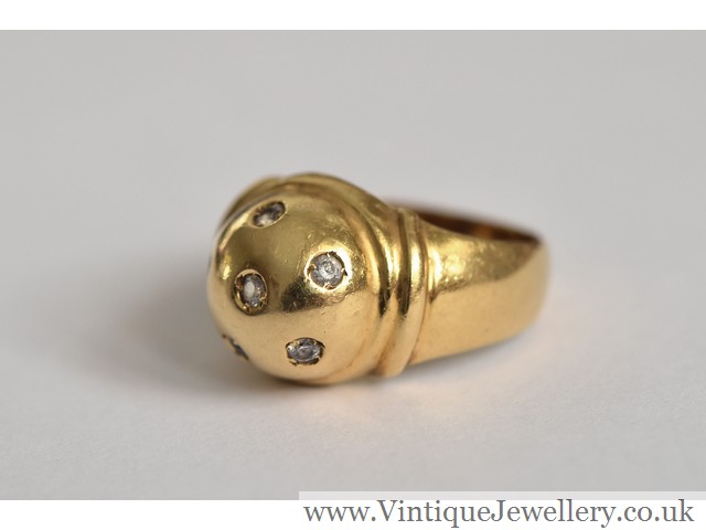 Fine 18ct gold diamond set sphere ring - Image 2