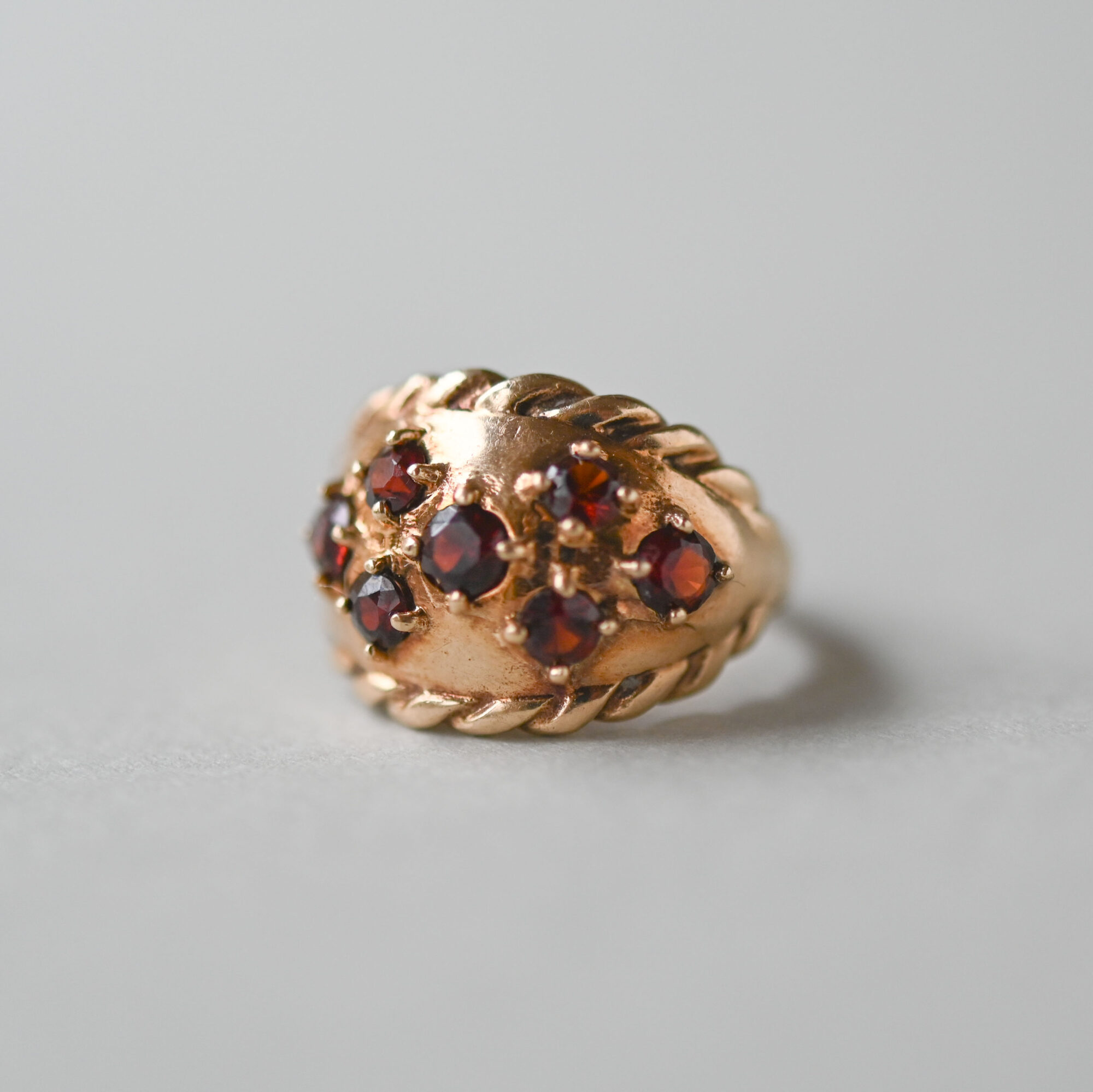 Aesthetic 9ct gold garnet bombe ring, c.1960s - Image 2