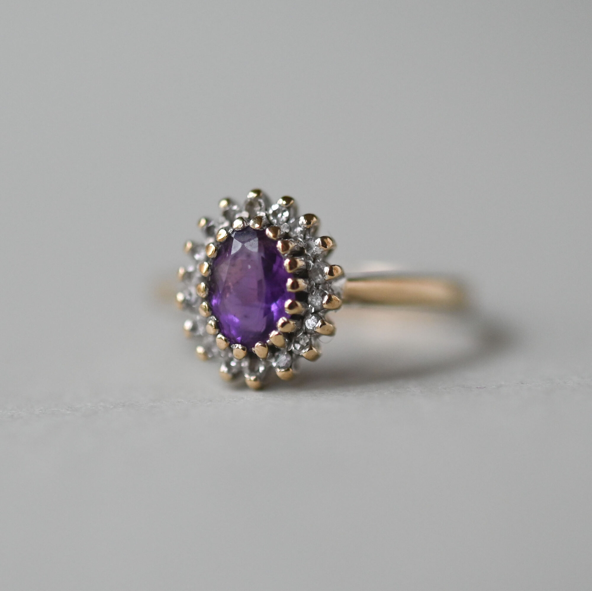 Classic 9ct gold amethyst and diamond cluster ring - Image 2