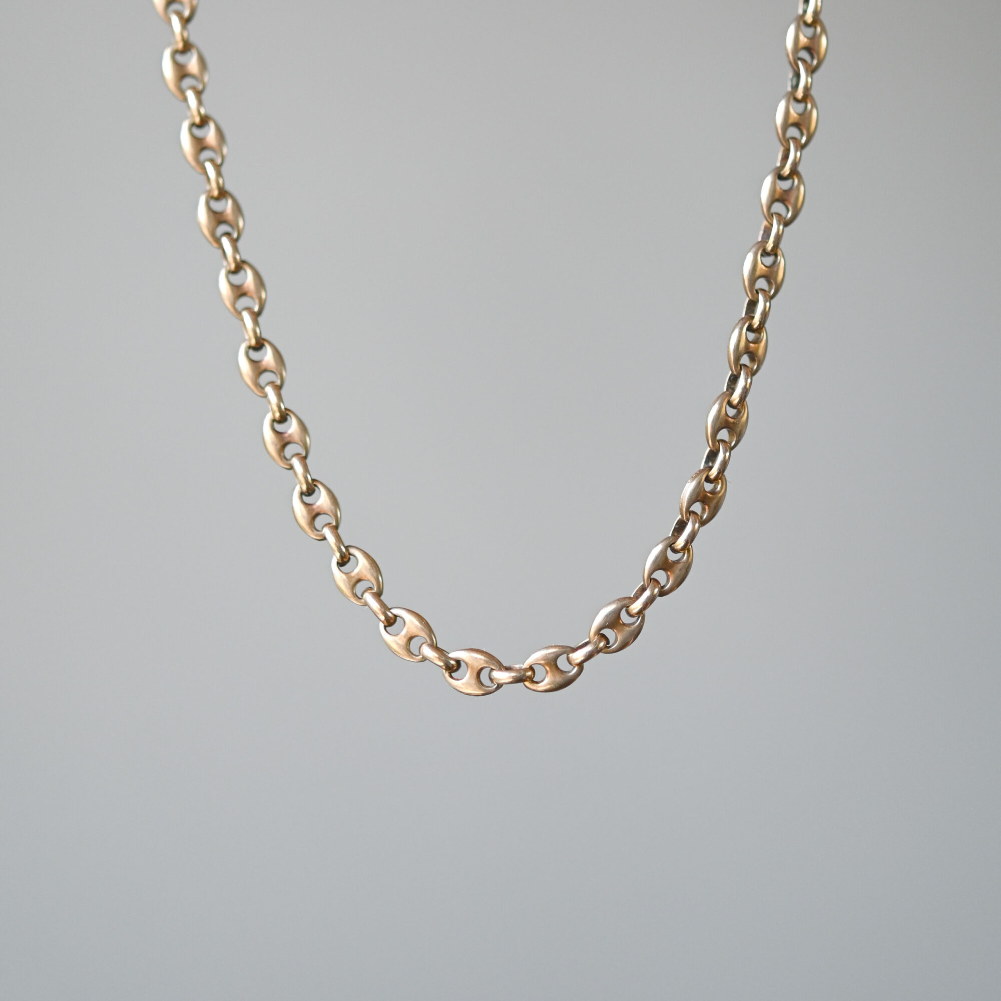 Victorian 9ct gold mariner link chain with dog clasp 19 inches, c.1900