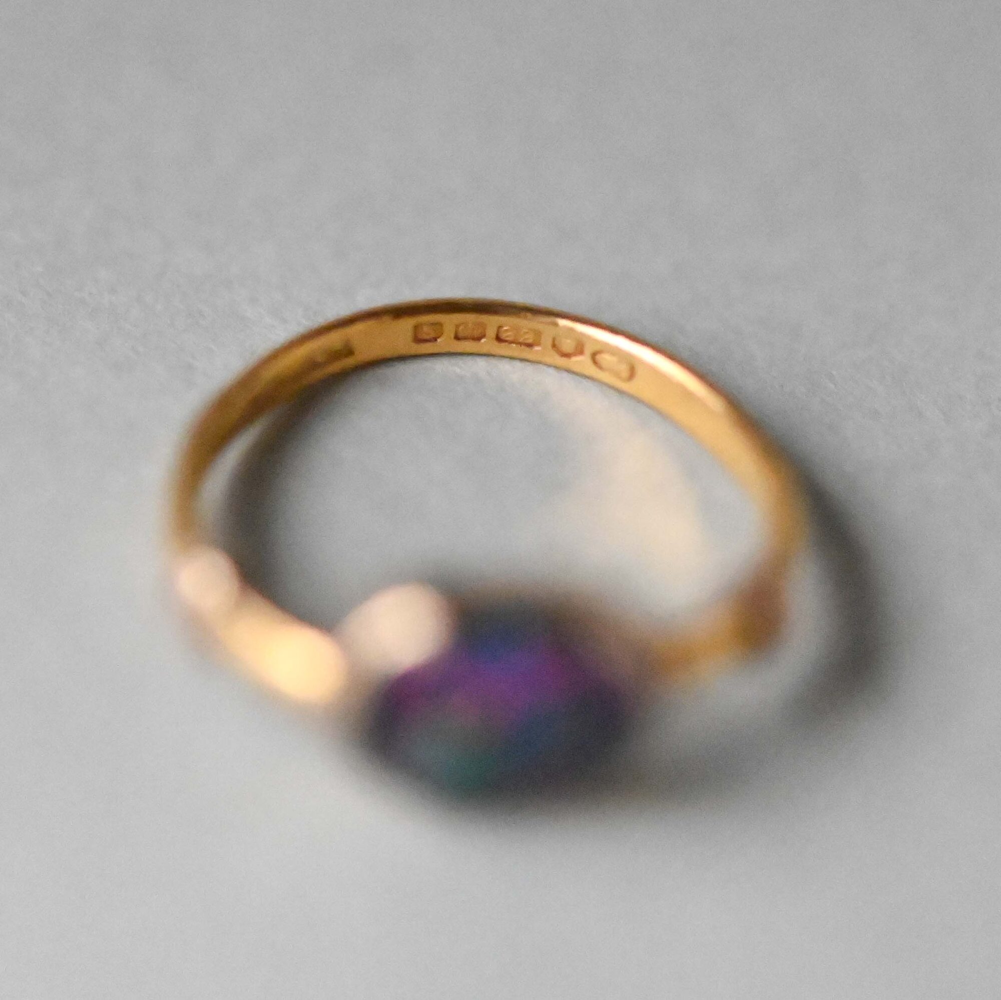 Antique 22ct gold opal doublet ring with Georgian duty mark - Image 4