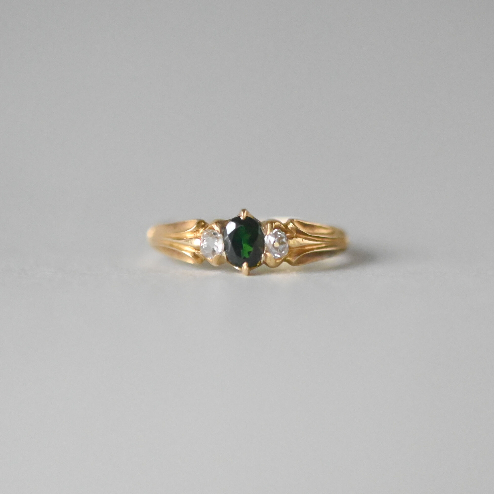 Antique Art Nouveau 18ct gold green tourmaline and old cut diamond ring