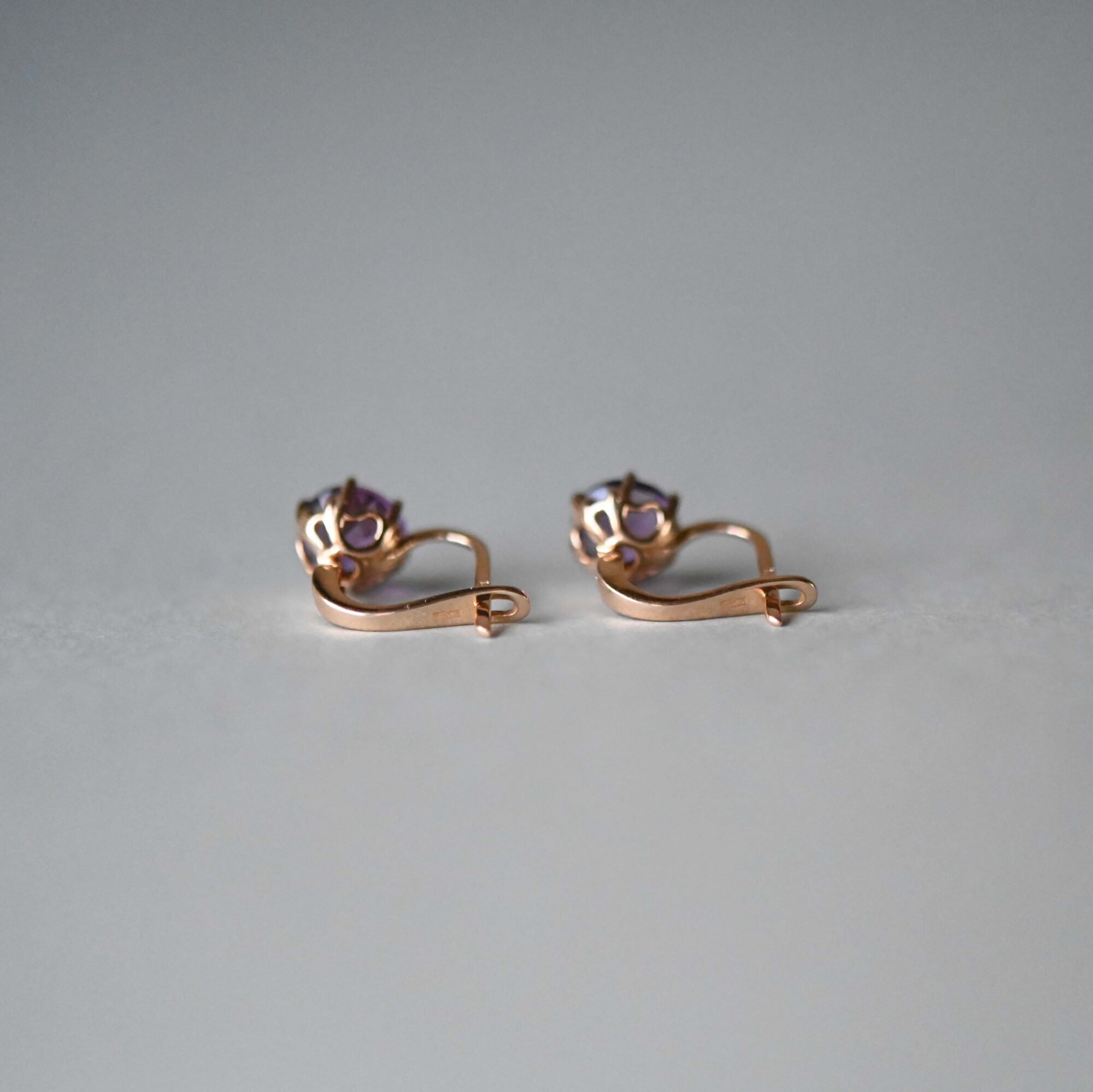 Contemporary pair of 14ct rose gold amethyst earrings - Image 3