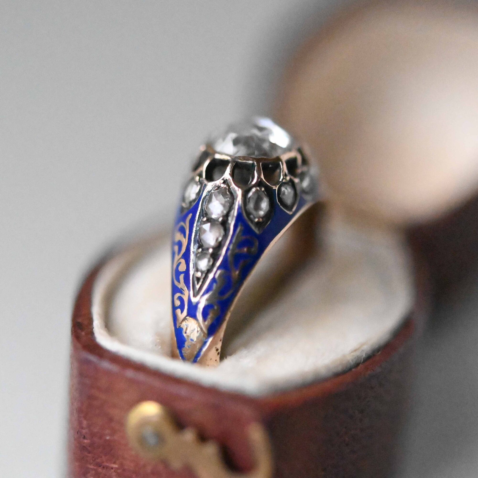 Exceptional French Georgian era rose cut diamond enamel 18ct gold ring c.1800 - Image 4