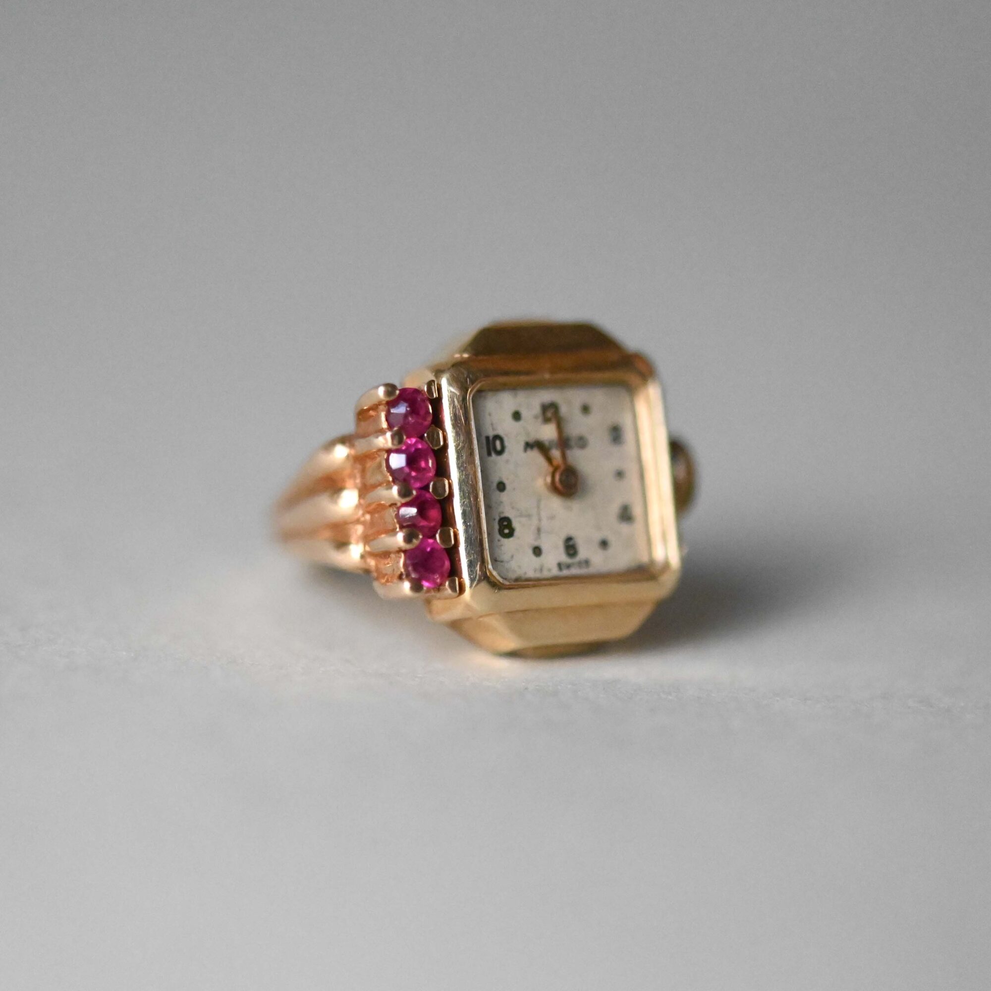 Mulco 14ct gold watch ring with red spinel c.1960s - Image 2