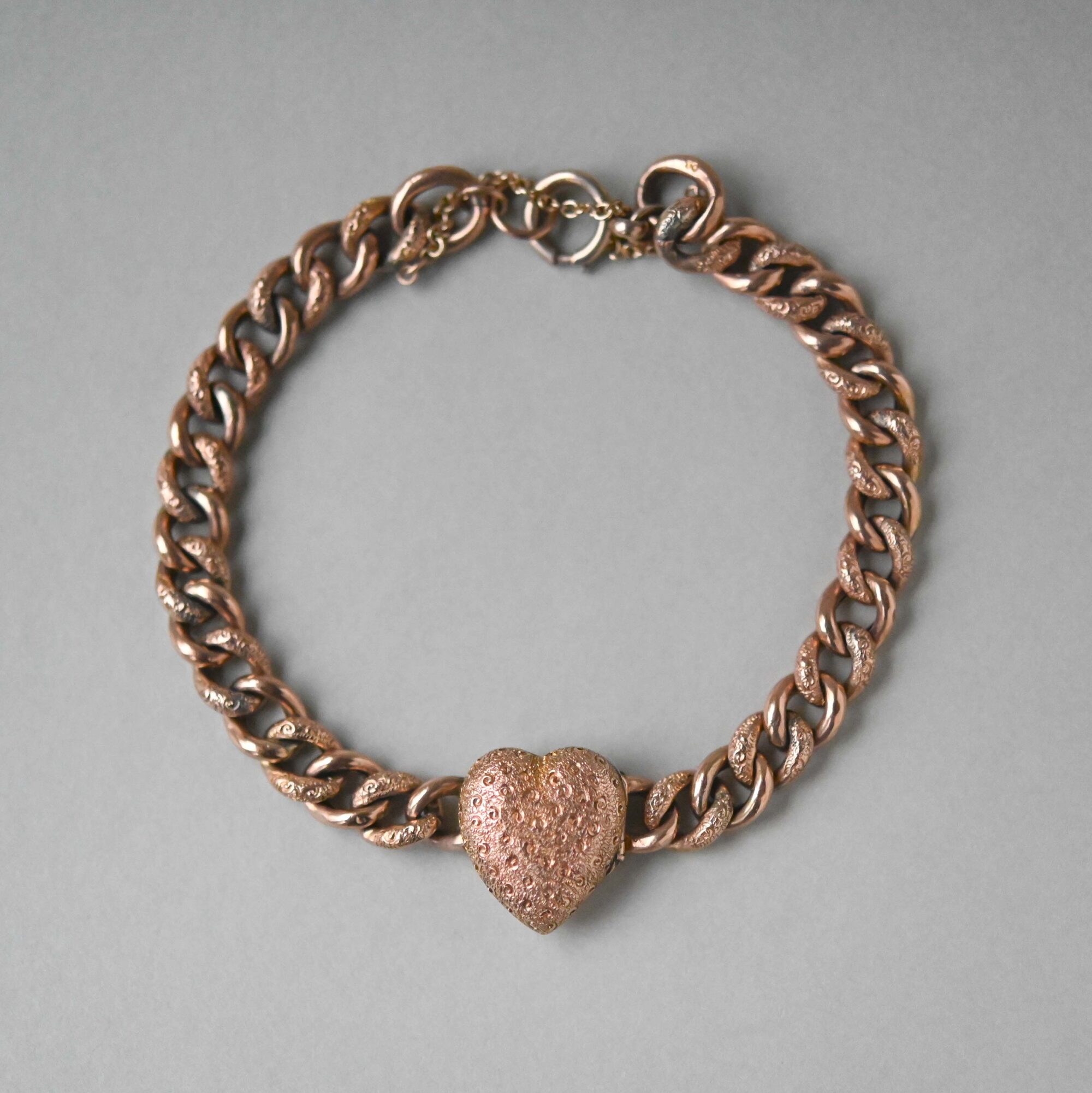 Antique Edwardian 9ct rose gold heart locket bracelet