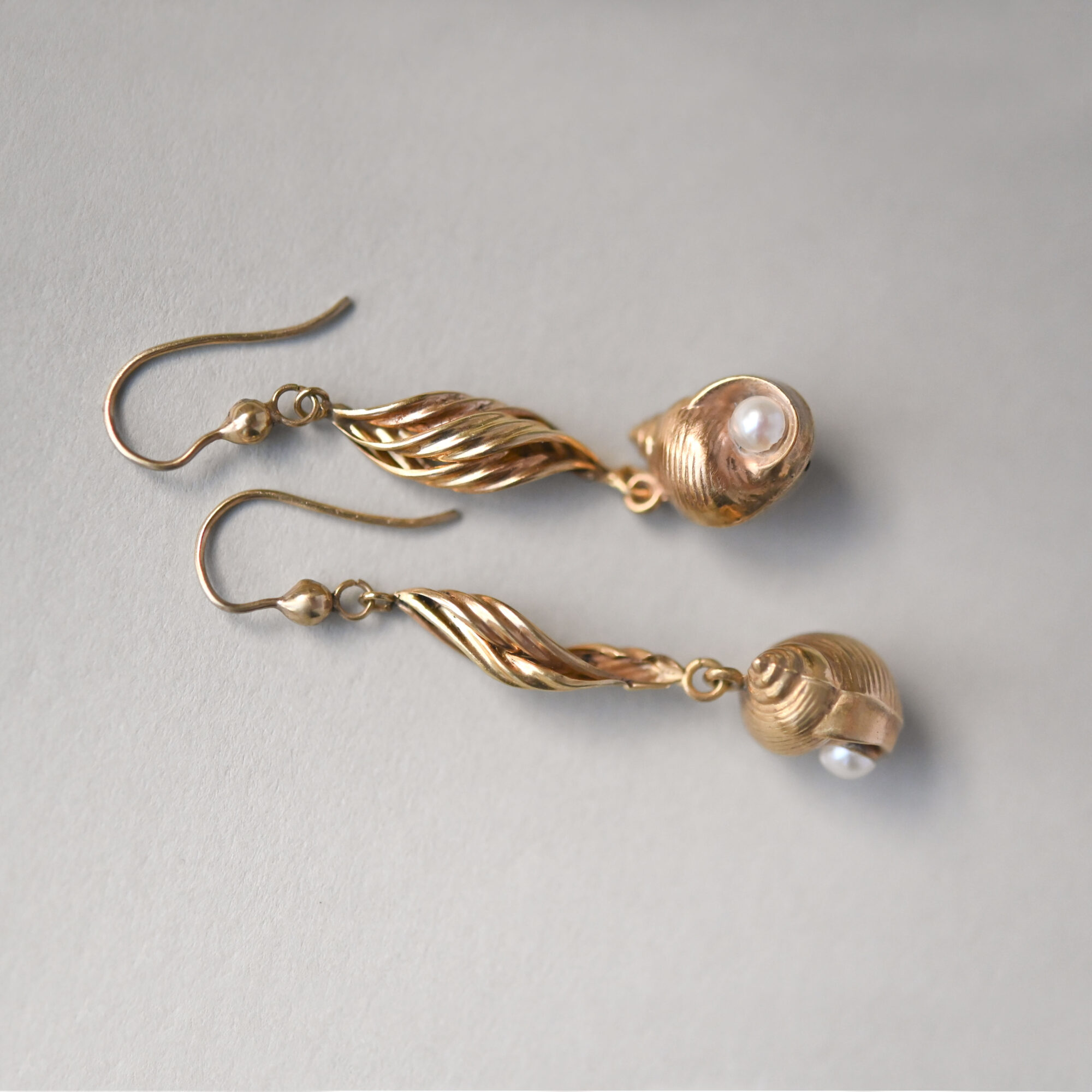 Aesthetic pair of 9ct gold cultured pearl shell drop earrings