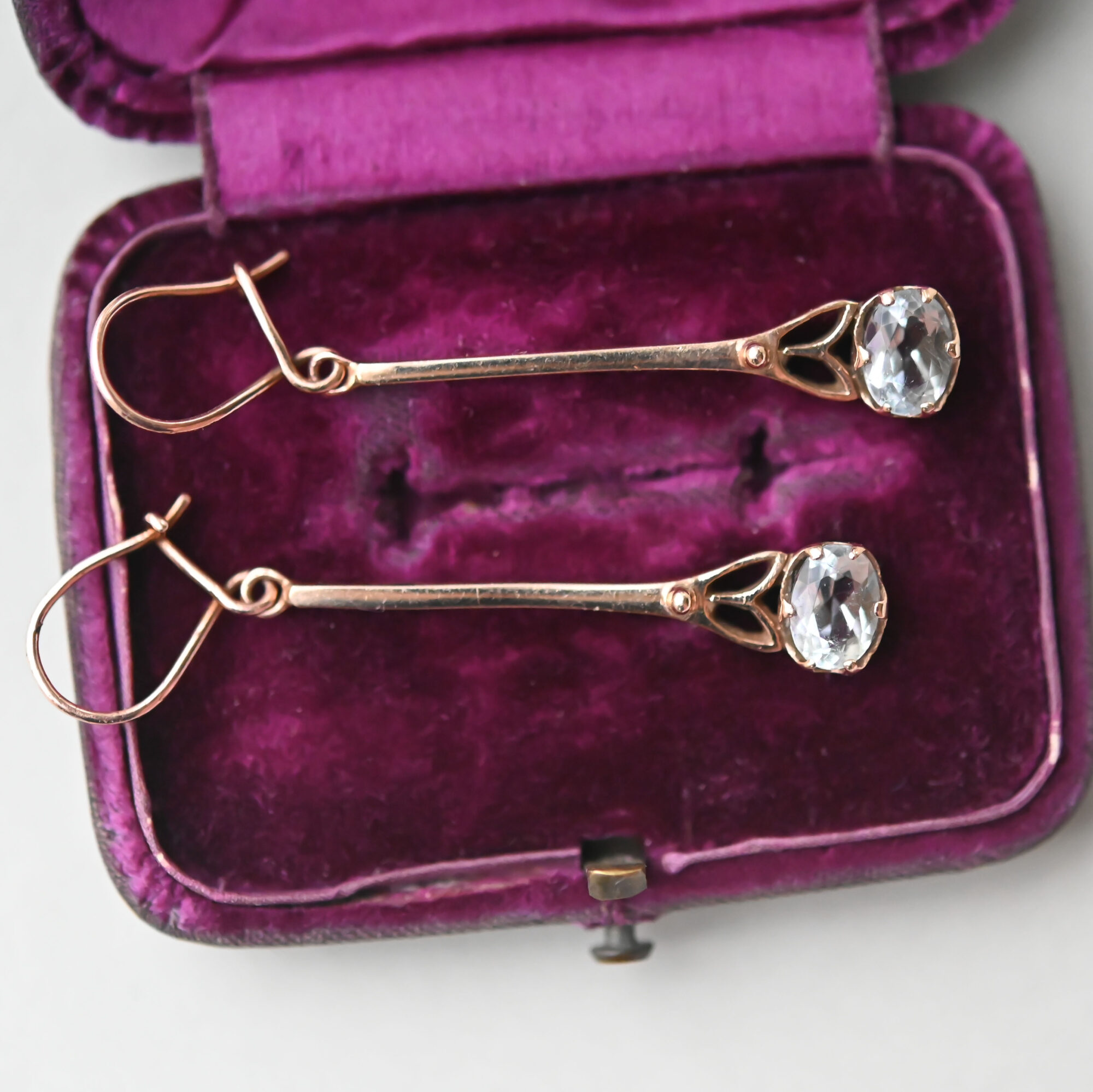 Contemporary pair of 9ct rose gold aquamarine torpedo drop earrings - Image 2