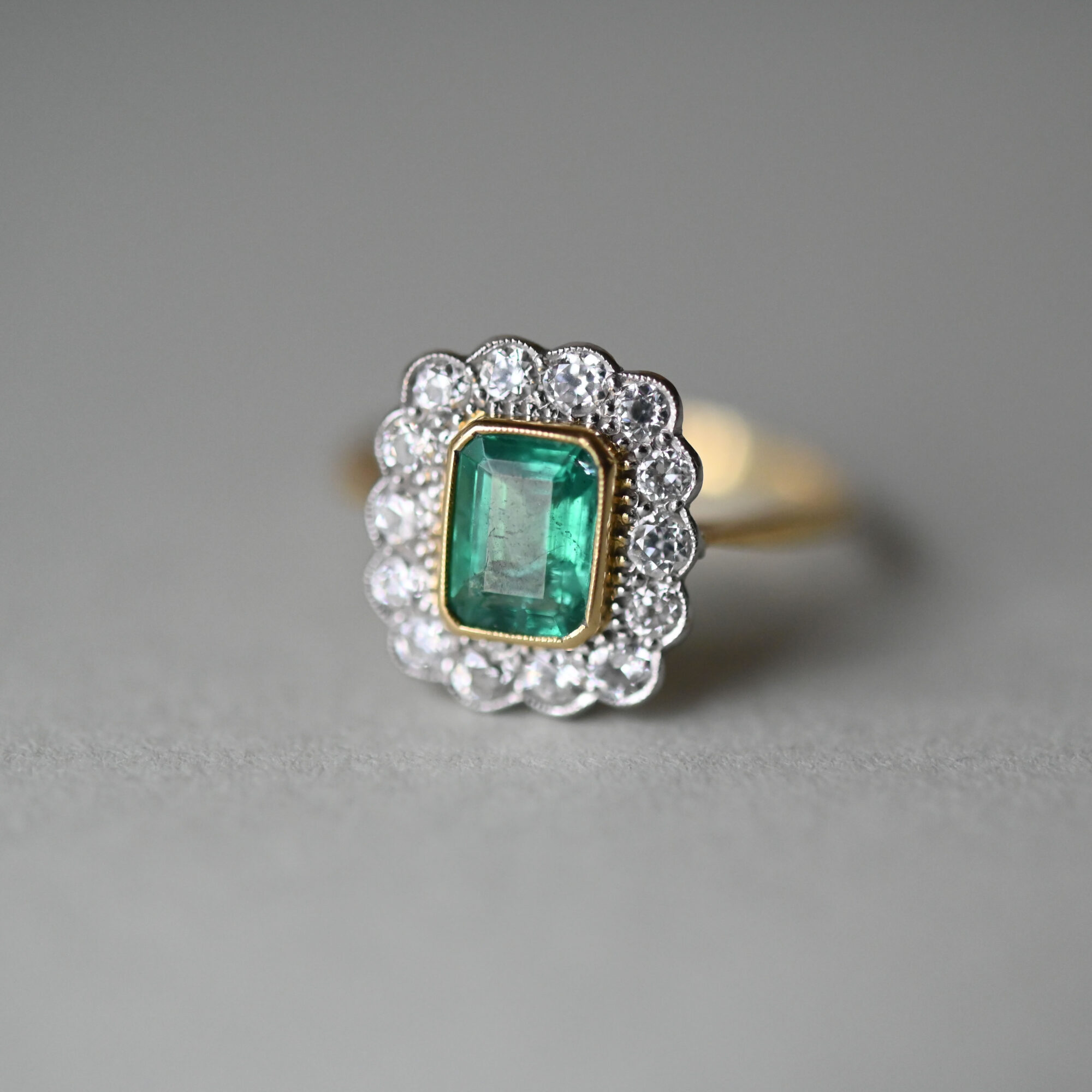 Exceptional 18ct gold emerald and diamond cluster ring - Image 2