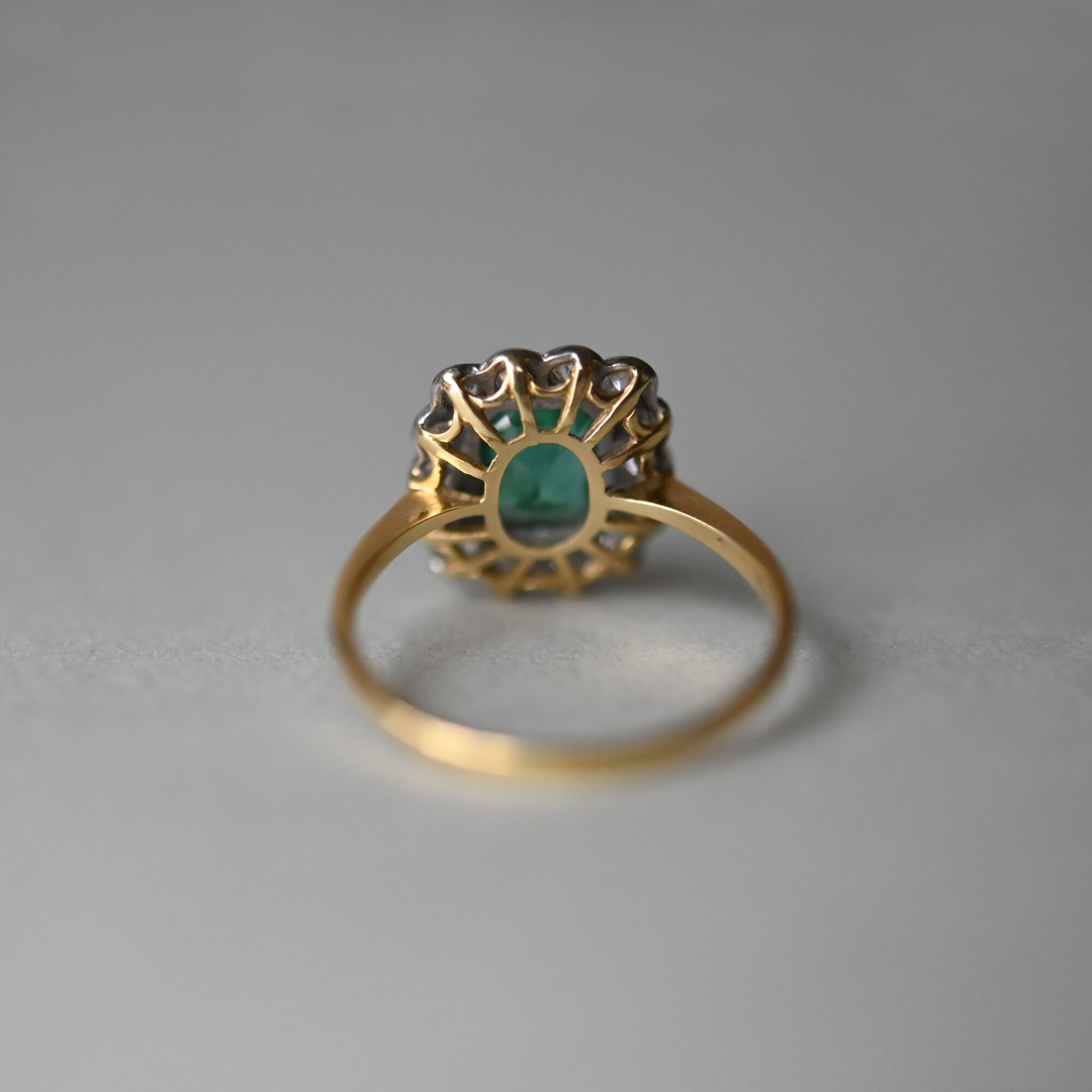 Exceptional 18ct gold emerald and diamond cluster ring - Image 4