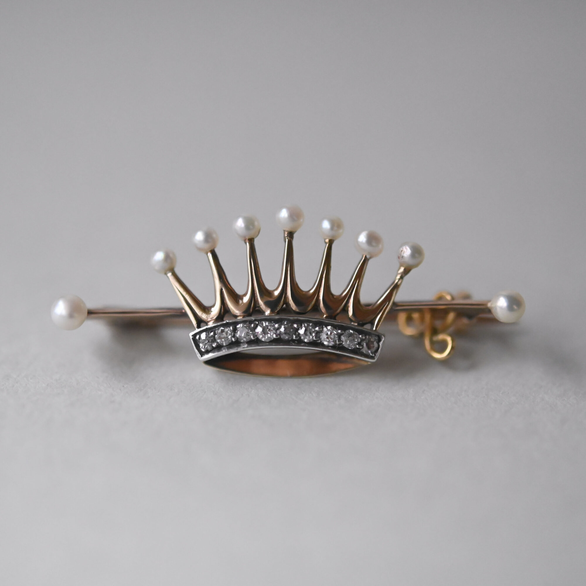 Antique c.1900 Victorian 9ct gold pearl and diamond crown brooch