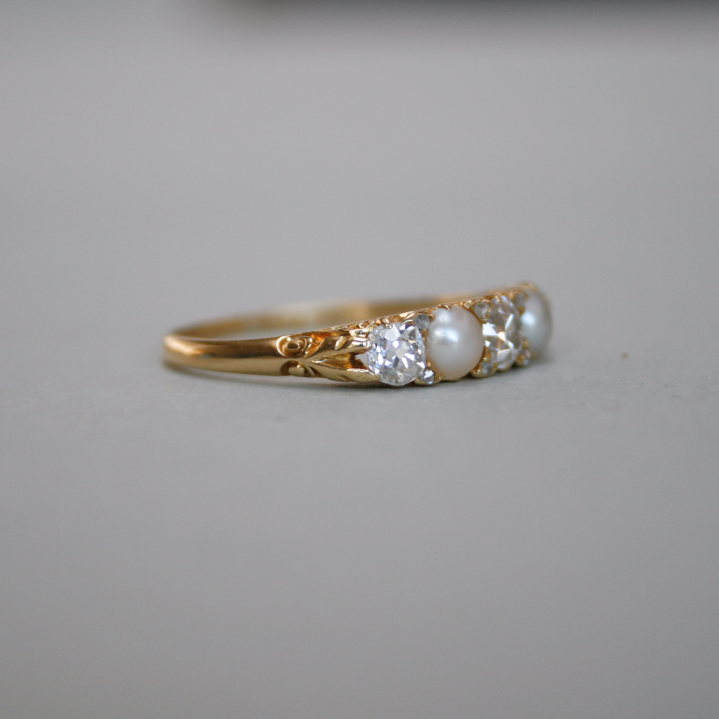 Antique 18ct gold old cut diamond and pearl ring - Image 2