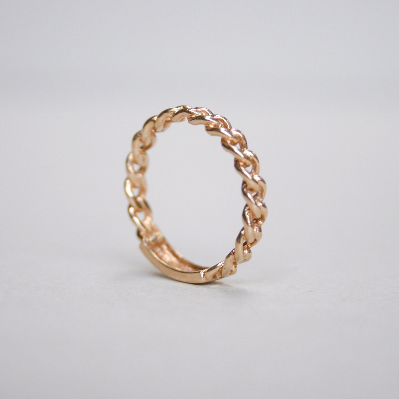 9ct gold stacking chain ring - Image 3