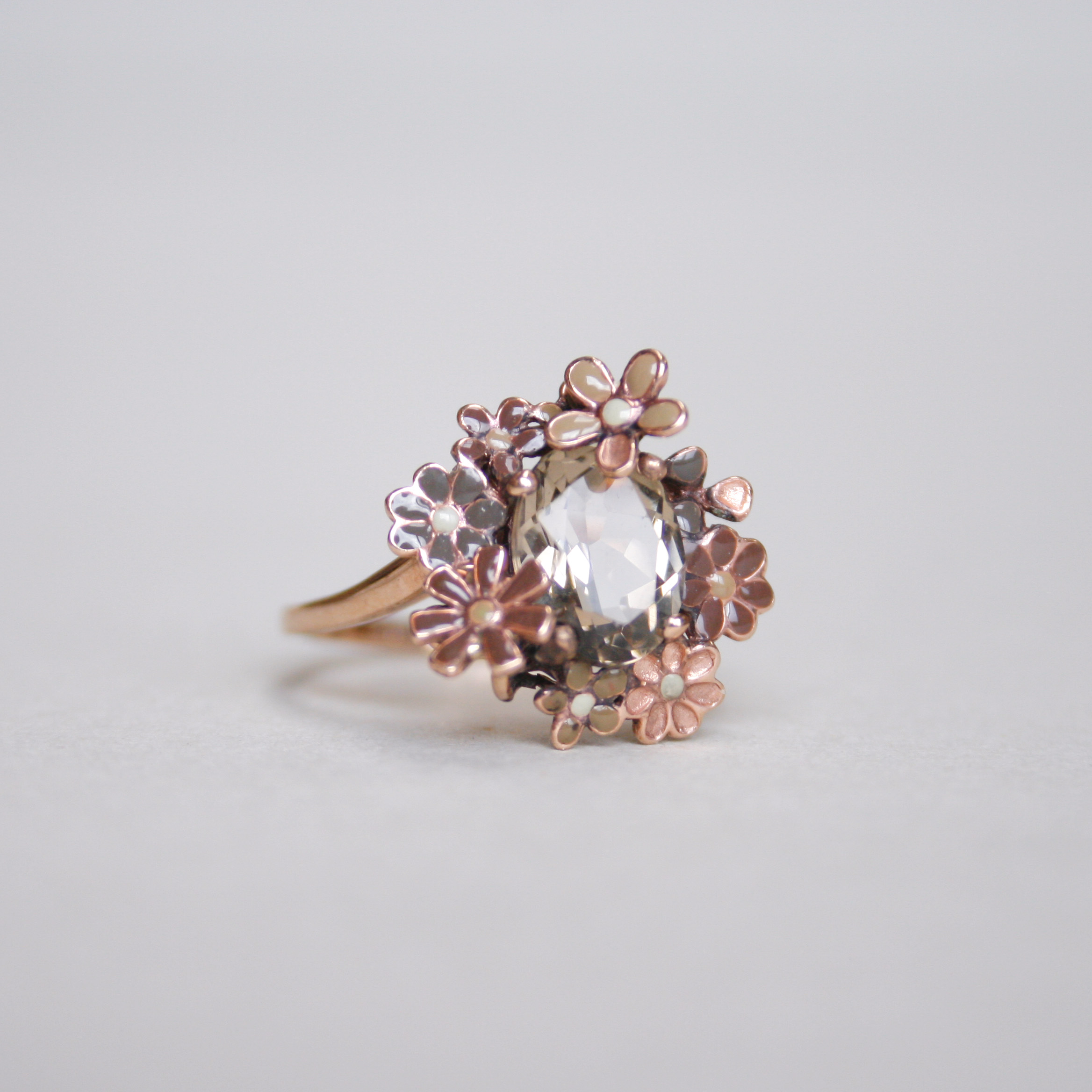 Aesthetic 9ct rose gold enamel flower and quartz ring