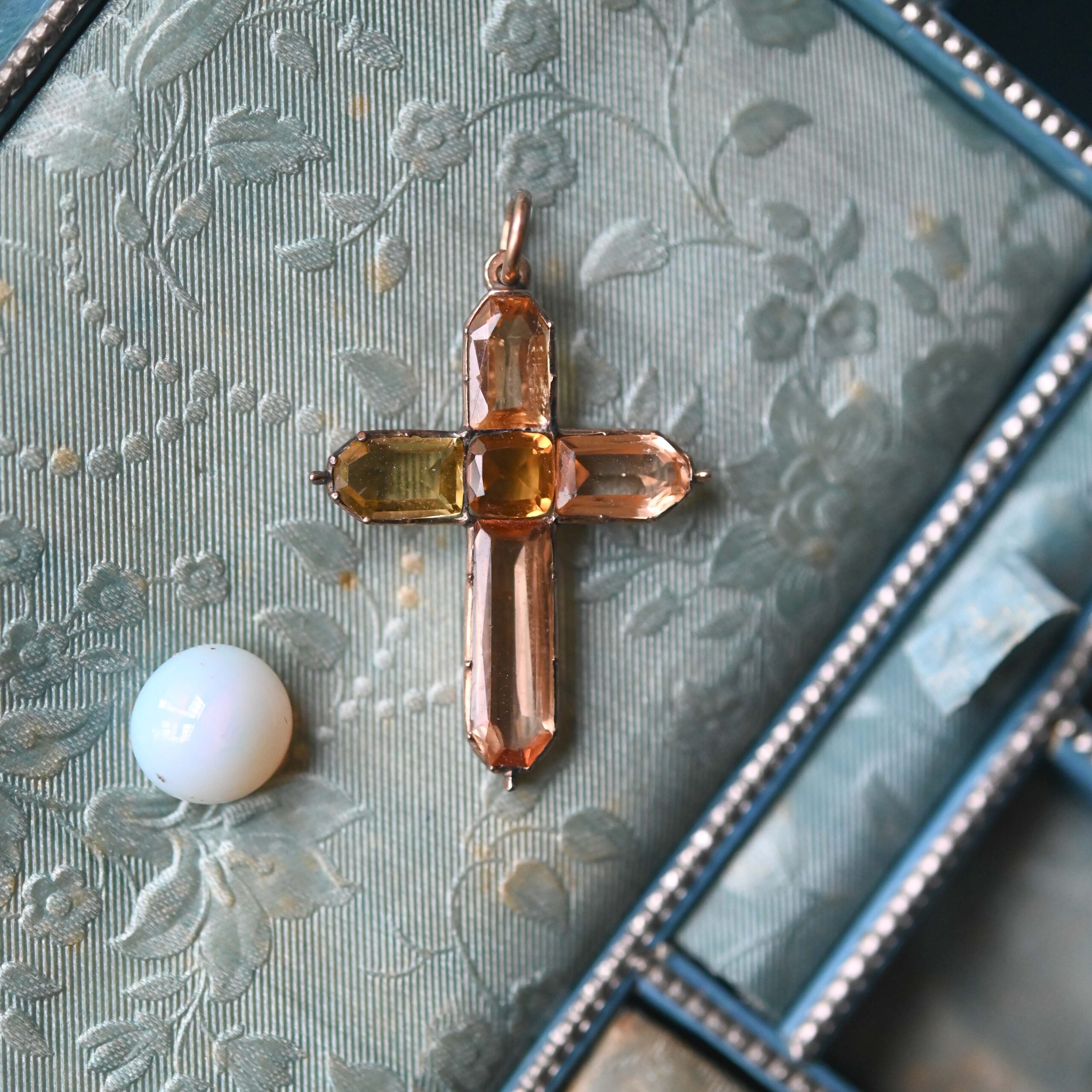 Antique Georgian 15ct gold citrine, topaz and paste cross pendant c.1830s - Image 2