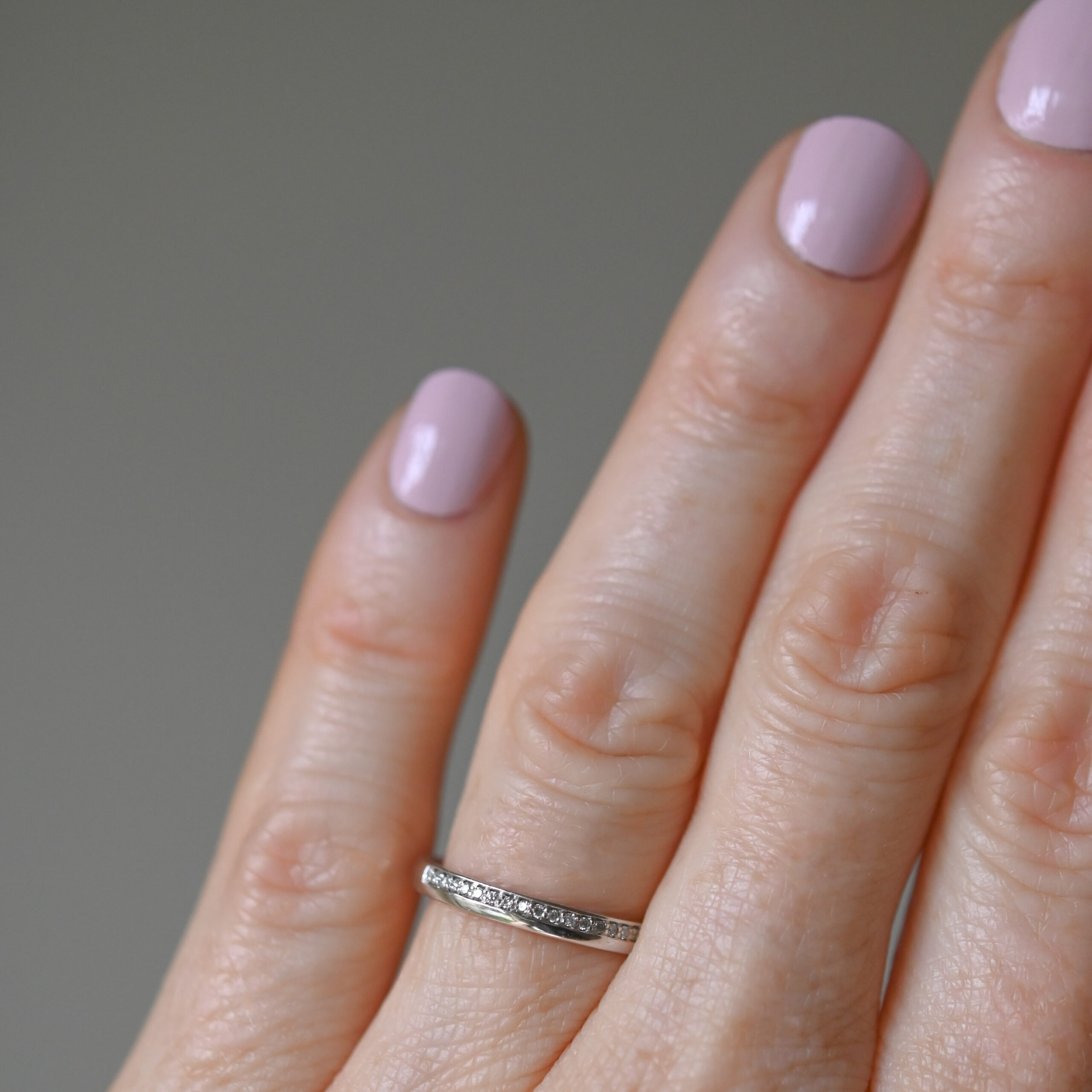 9ct white gold mini diamond half eternity stacking ring - Image 2