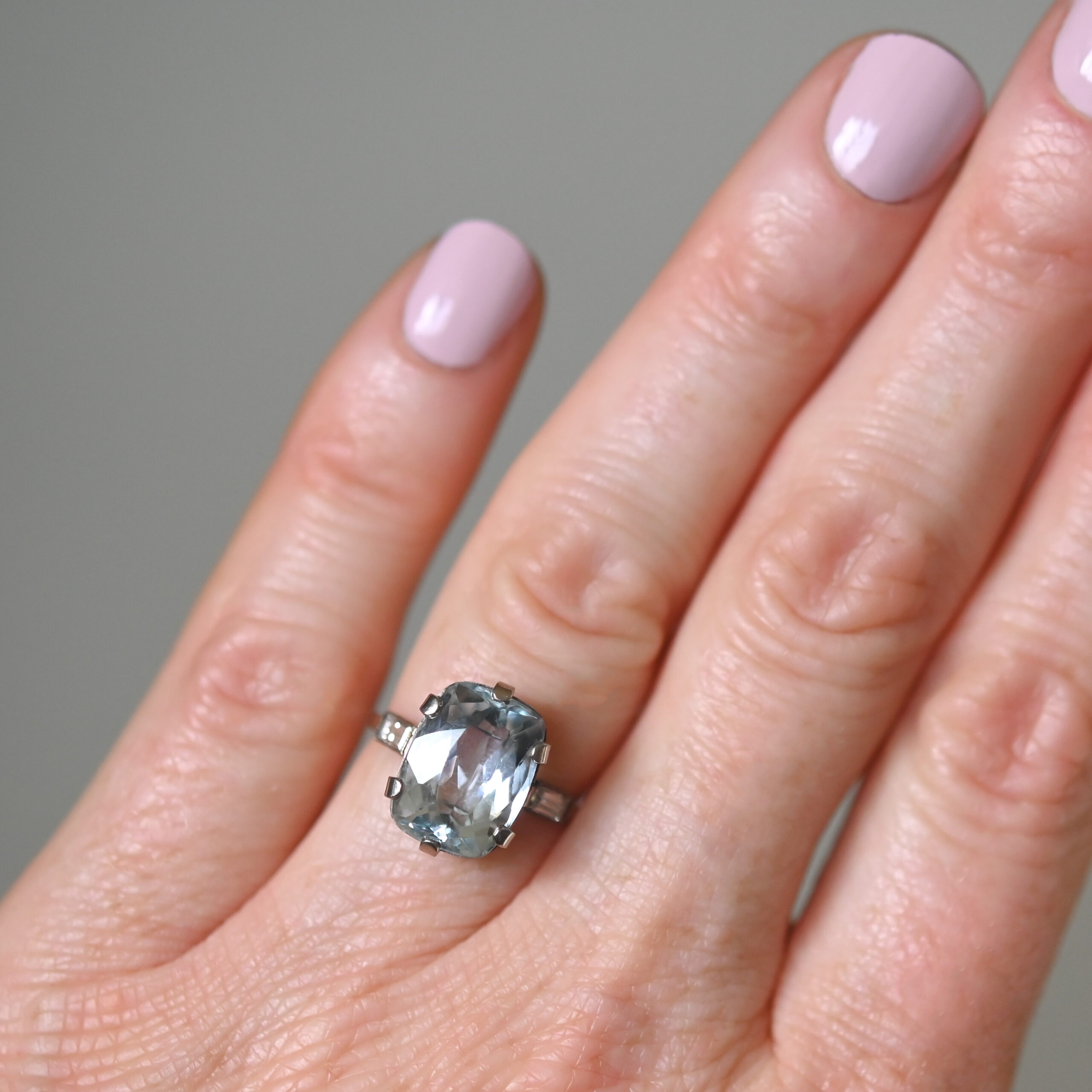 Art Deco 18ct white gold topaz and baguette cut diamond ring, c.1930s - Image 3
