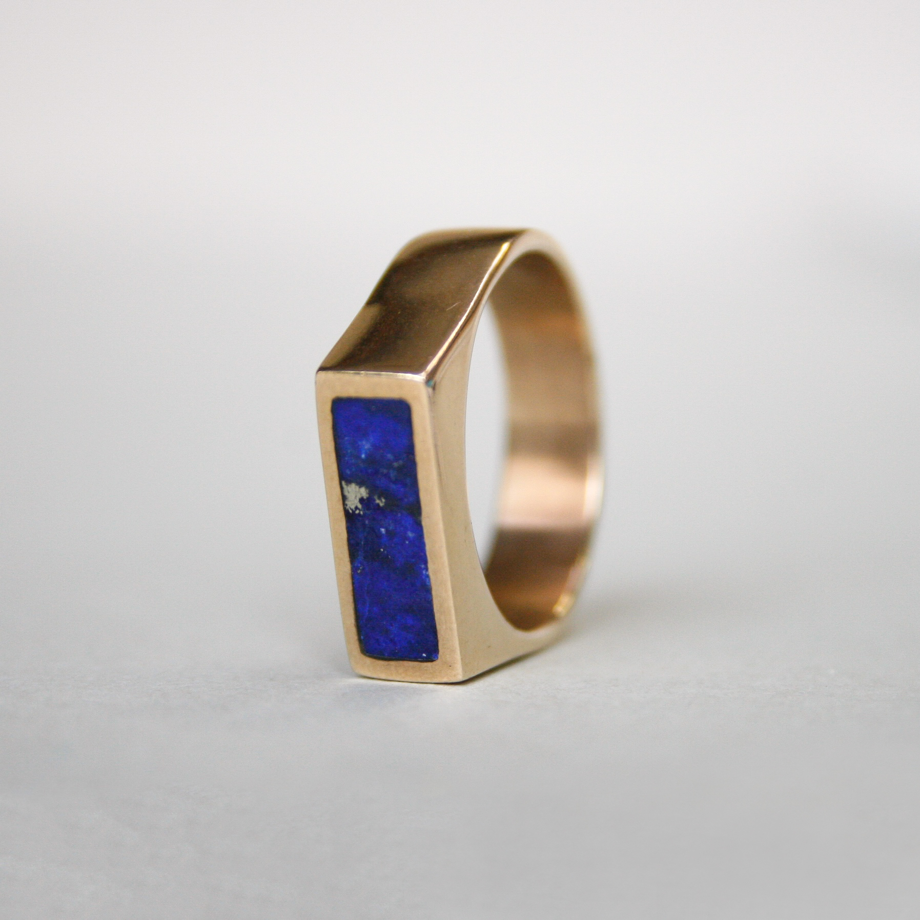 Vintage 9ct gold lapis lazuli signet ring - Image 2