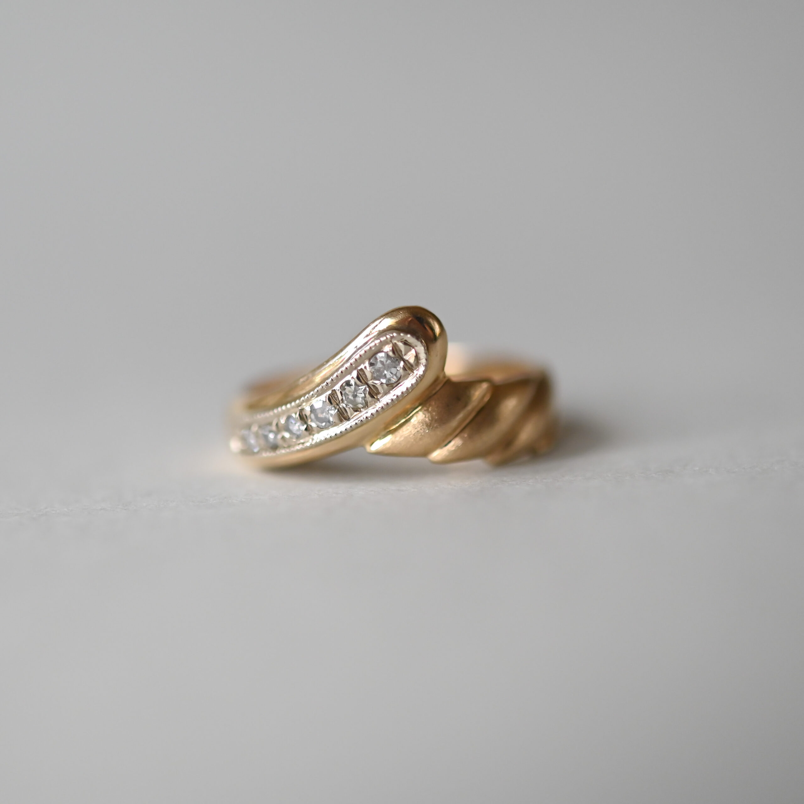 Aesthetic 14ct gold diamond snake twist ring - Image 2