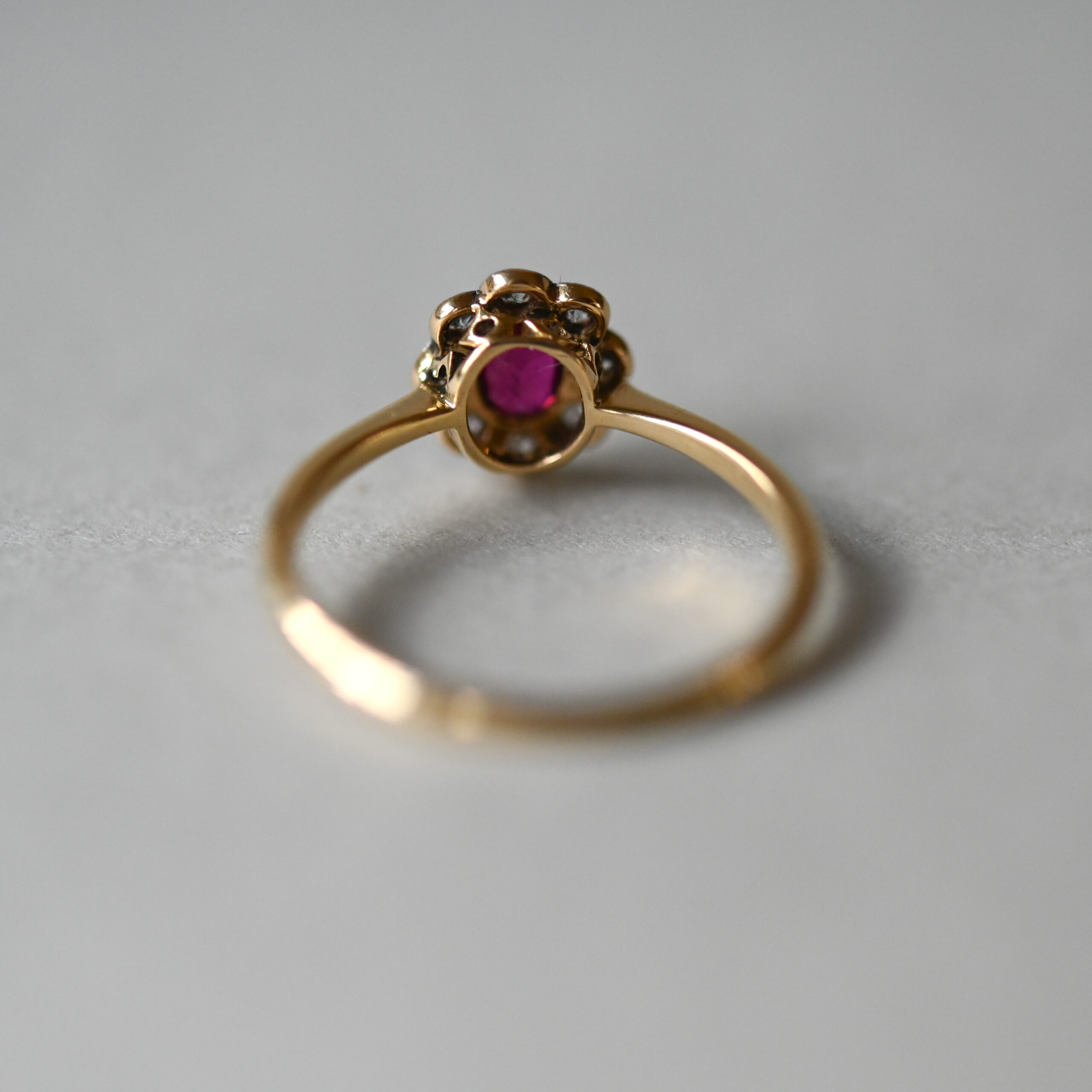 Art Deco 18ct gold platinum ruby and diamond cluster ring, c.1930s - Image 3