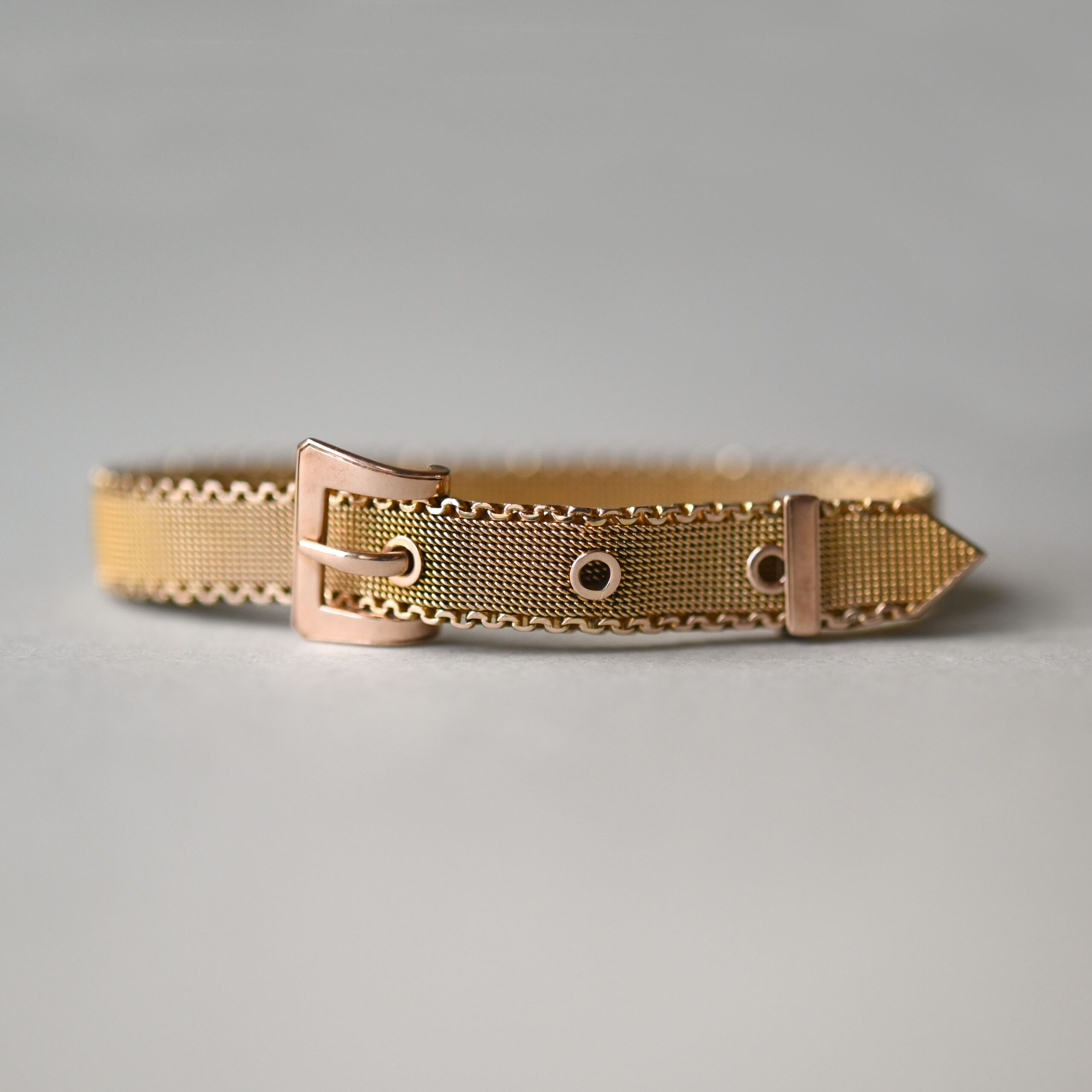 Edwardian 9ct gold woven buckle bracelet c.1909