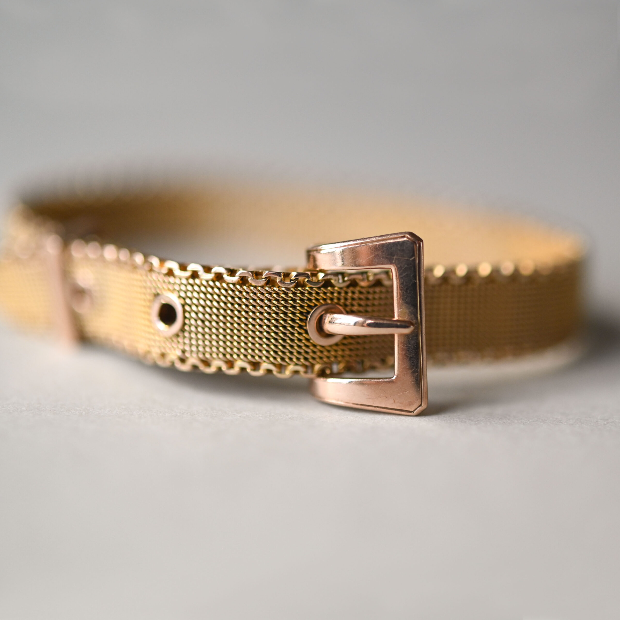 Edwardian 9ct gold woven buckle bracelet c.1909 - Image 4