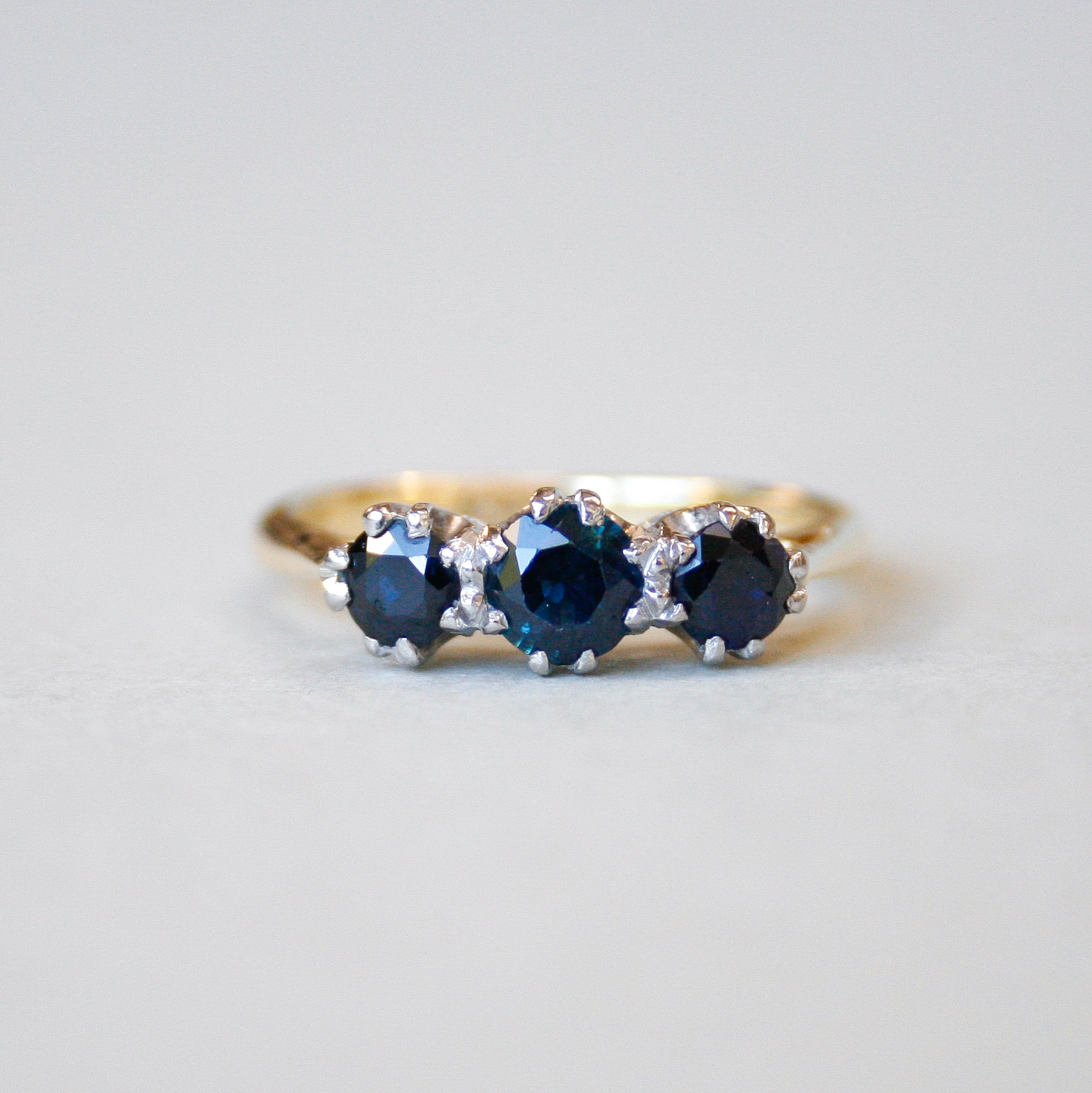 Classic 18ct gold sapphire three stone ring