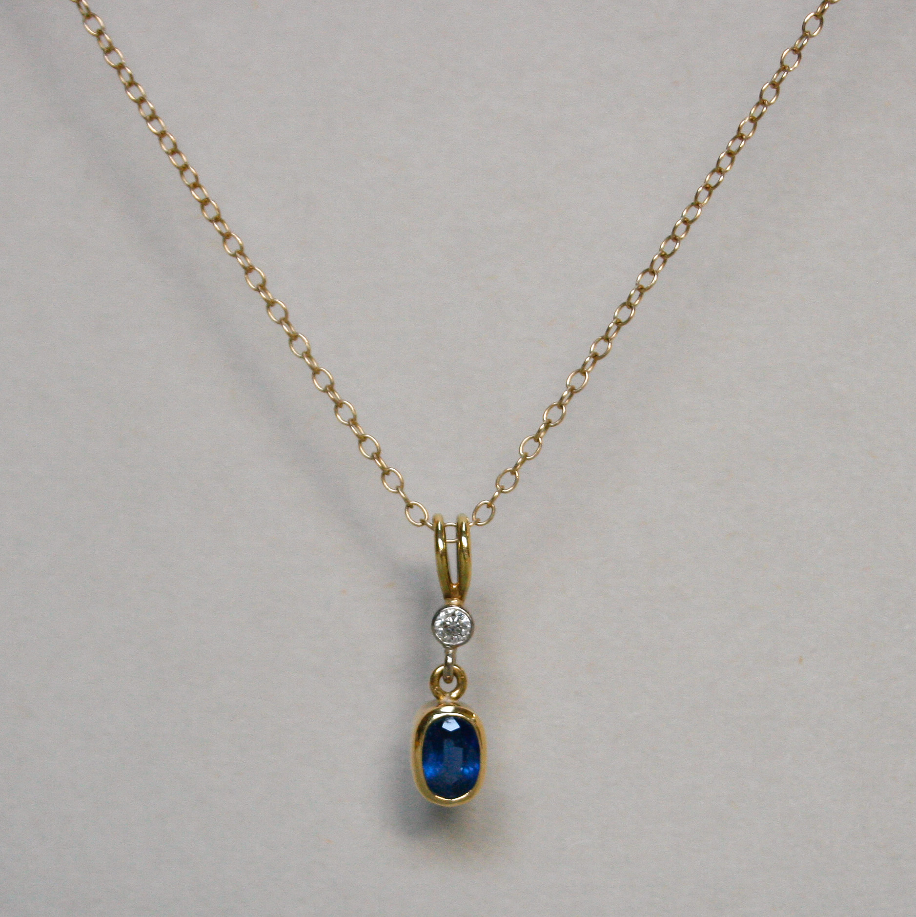 Dainty 18ct gold sapphire and diamond drop pendant - Image 3