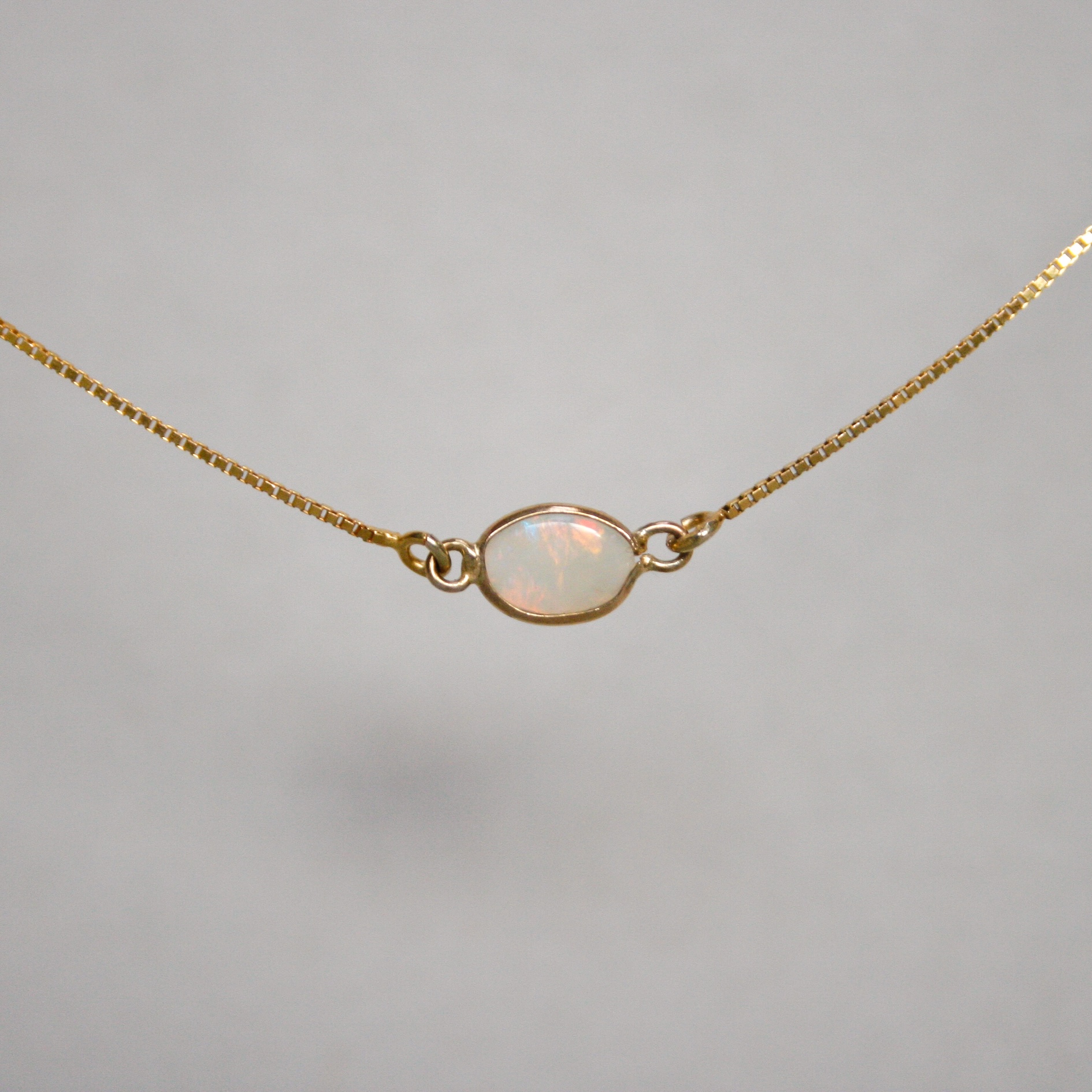 Dainty 9ct opal spectacle set station necklace - Image 5