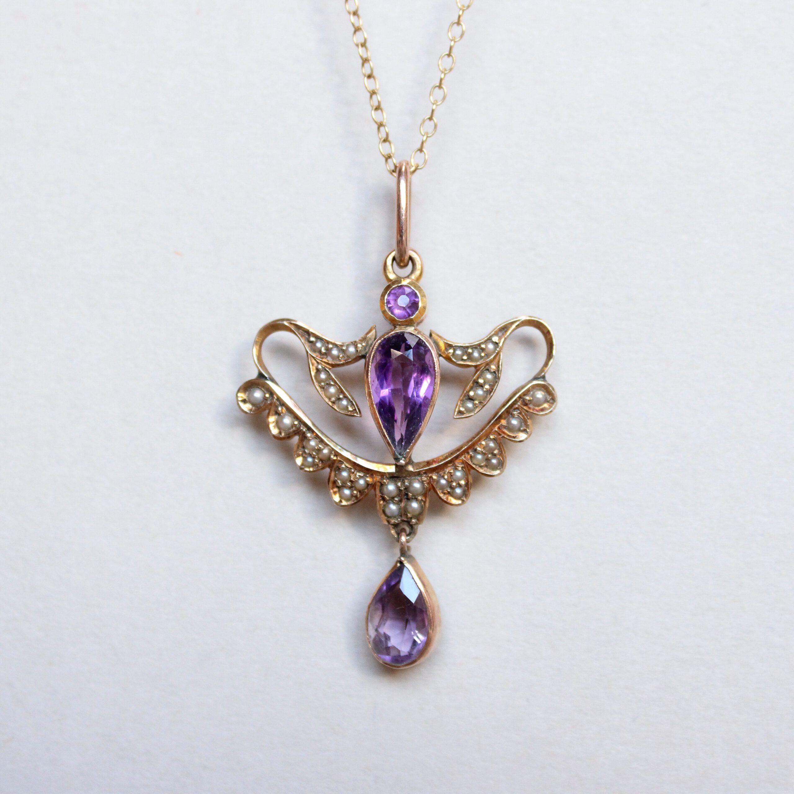Antique Edwardian 9ct gold amethyst and pearl lavalier pendant, c.1910