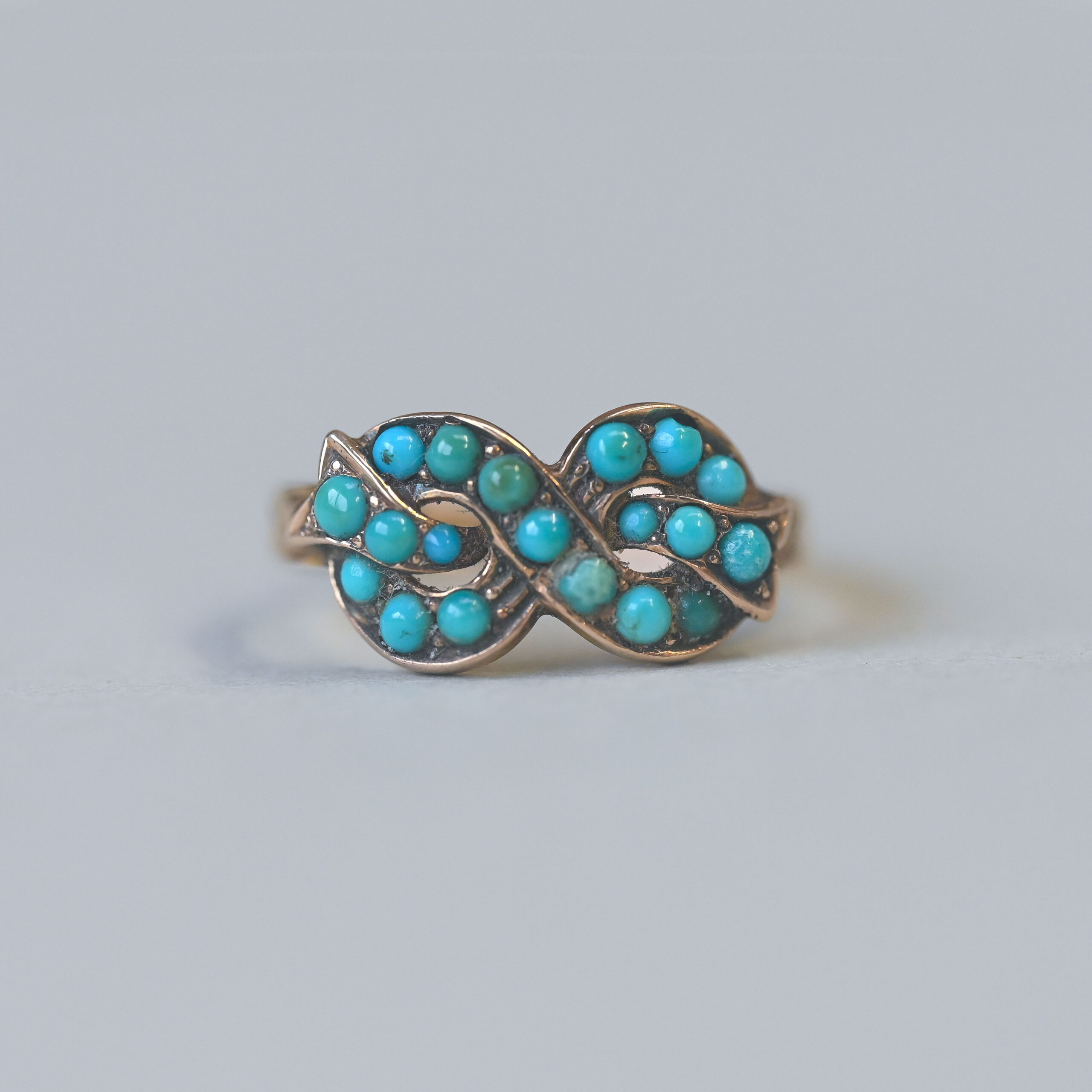 Antique Victorian 15ct gold turquoise bow ring, c.1870s