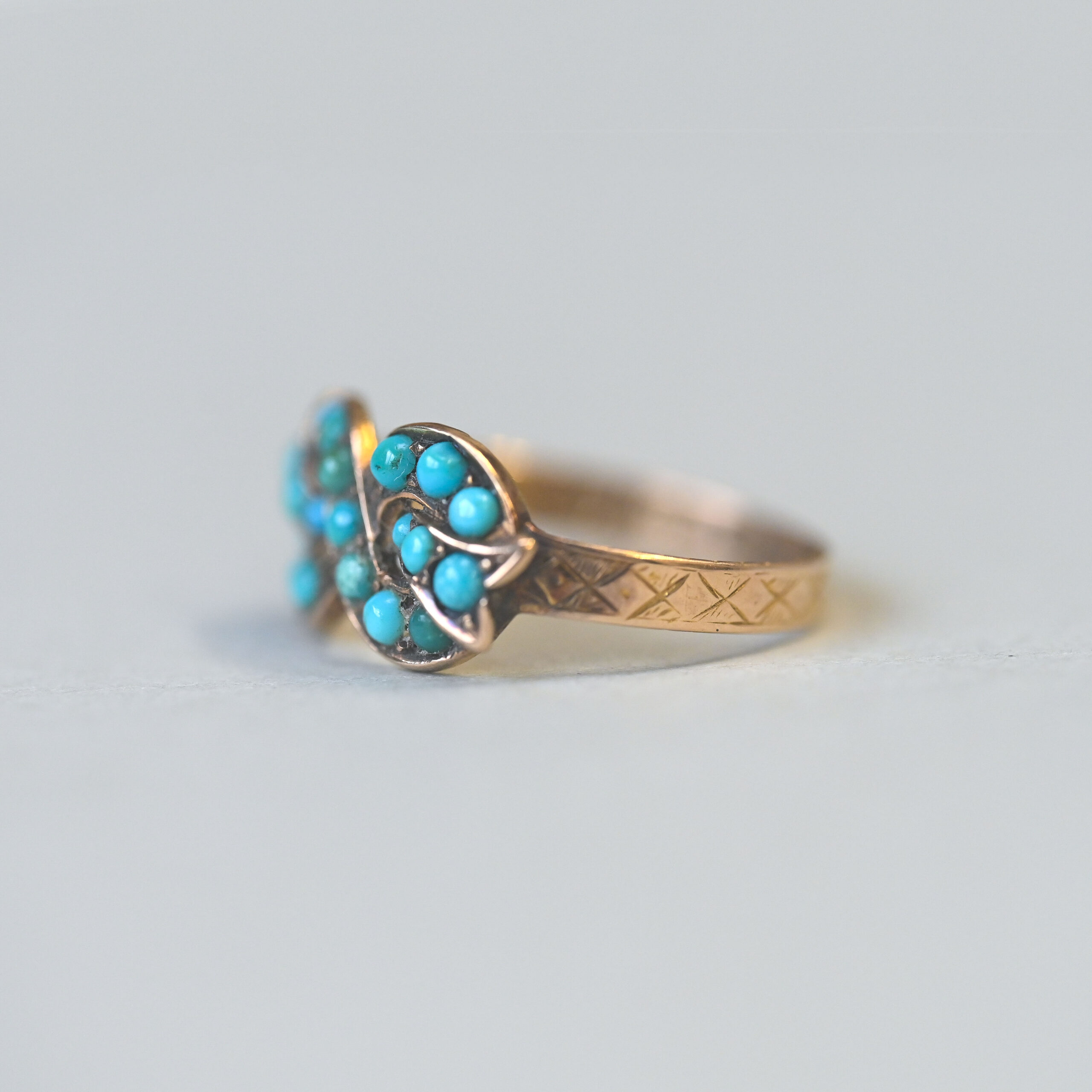 Antique Victorian 15ct gold turquoise bow ring, c.1870s - Image 3