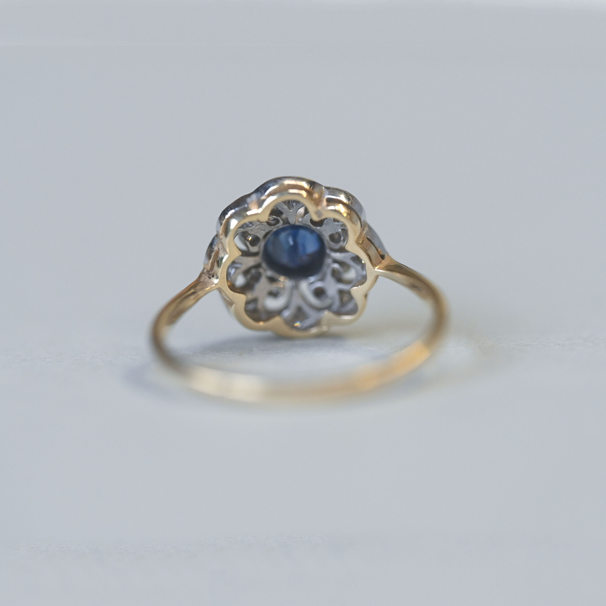 Aesthetic 14ct gold sapphire and diamond floral lace ring c.1930s - Image 5