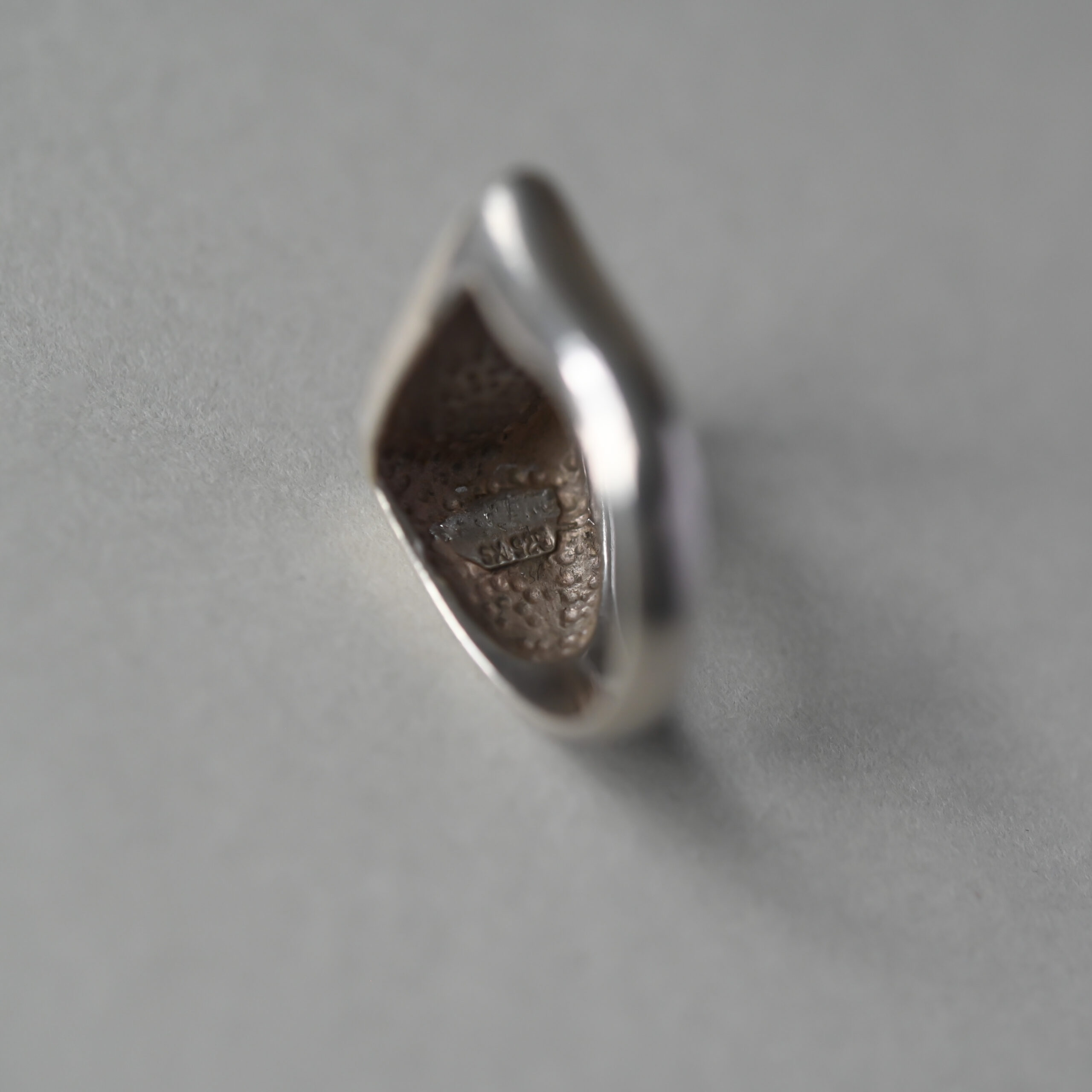 Vintage Shibamaya bug sterling silver concave ring - Image 5